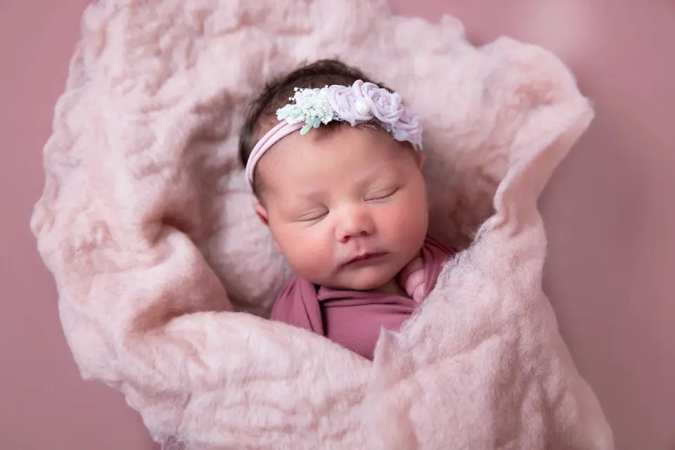 Newborns photography by Liz